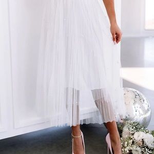 Impressions Boutique. Find The Light Tulle Skirt. Medium. NWT
